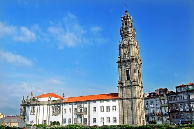 Private Porto Secrets Walking Tour + Personal Port Wine Tasting - Catedral do Porto: The Stop With the Extra Ticket