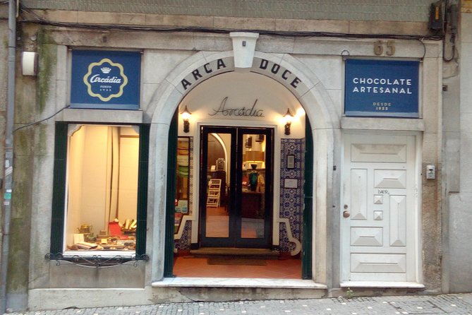 Private Tour in Porto Main Highlights with Traditional Lunch - A private Porto sprint with built-in tickets