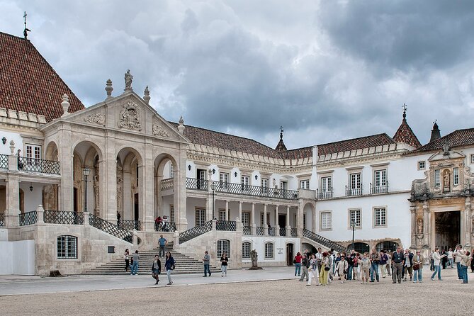 Private Tour: Porto to Lisbon: visit Aveiro,Coimbra,Fatima,Obidos - Óbidos Castle Walls: The Medieval Town Walk You’ll Remember