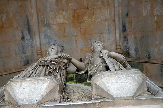 Private Tour through Tomar, Fátima, and Batalha historical sites - A private day that actually links three big stories