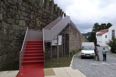 Private Tour to Guimarães and Braga, two incredible cities - Meeting point, pickup, and timing you should build your day around