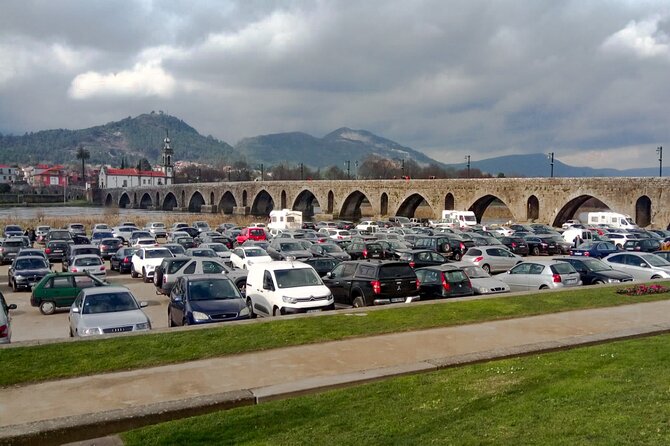 Private tour to Ponte de Lima, Vinho Verde region - Taverna Vaca das Cordas: why tradition shapes the town’s mood