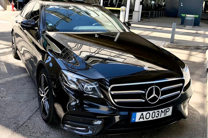 Private transfer from Porto to Lisbon with two Sightseeing stops - Price and logistics: what matters for your wallet and your schedule