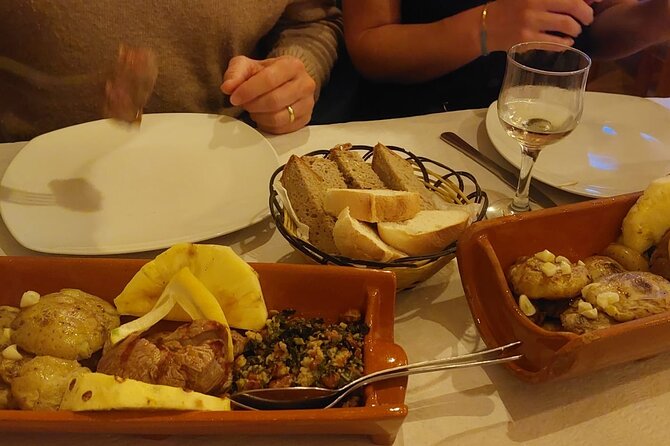 Private Vinho Verde Wine Tour from Porto with Lunch & Tastings - Celorico de Basto: two farms in the Douro with tastings and a boat trip