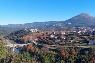 Private Vinho Verde Wine Tour from Porto with Lunch & Tastings - Amarante coffee break: historic streets and local pastry-style stops