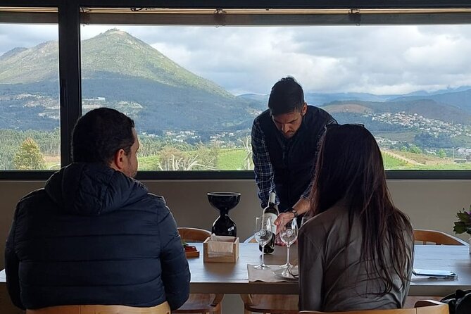 Private Vinho Verde Wine Tour from Porto with Lunch & Tastings - Lunch at a typical Portuguese restaurant (the part you’ll remember)