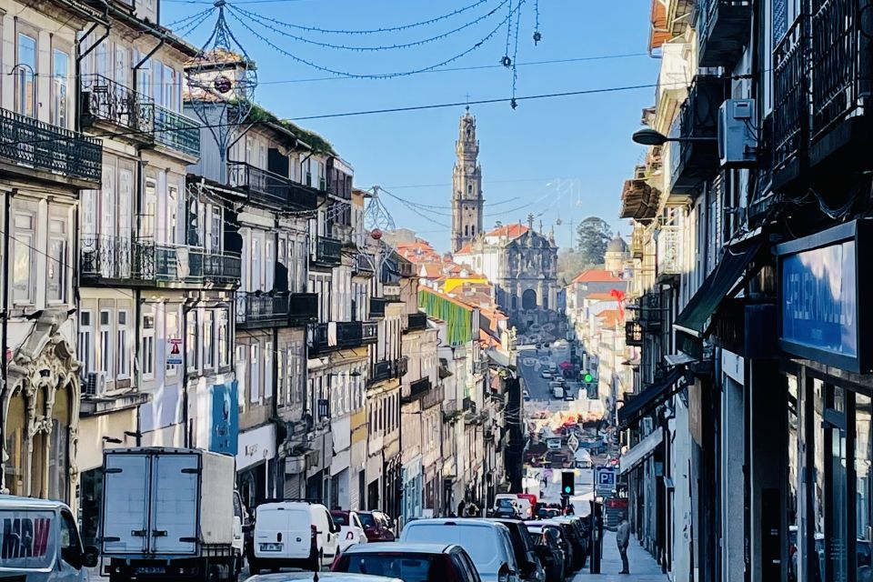 Private Walking Tour in Porto incl. Livraria Lello ticket - Chapel of Souls and Calmo Church: azulejos architecture that changes the mood