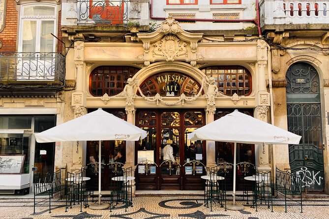 Private Walking Tour in Porto with Optional Lello Bookshop Ticket - Capela das Almas and the blue-tile theme that ties the day together