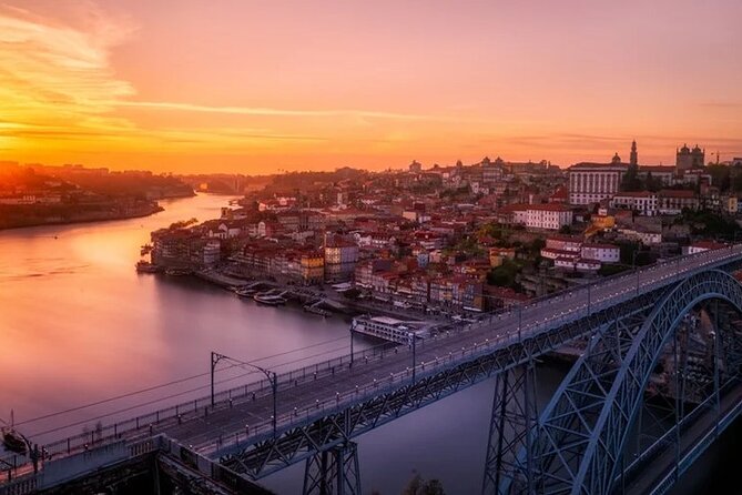 Semi Private Oporto Fado Show with Dinner - Fado Performance: Expect Soulful Singing Between Courses