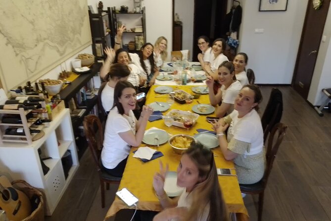 Shopping, cooking and eating together at my home in Porto - Pace and Timing: 3.5 Hours That Actually Feels Like an Evening