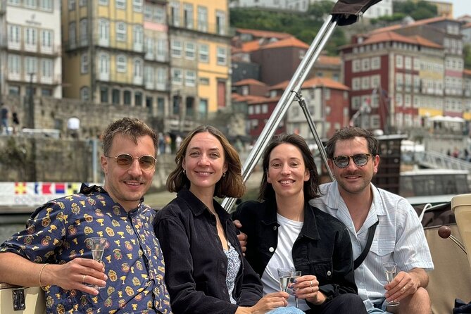 Small-Group Six Bridges Douro River Cruise in Porto with Drinks - Comfort vs big-boat tradeoffs