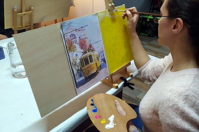 Small Painting Group with a Local Artist in Porto - Price and value: why $52.36 can make sense