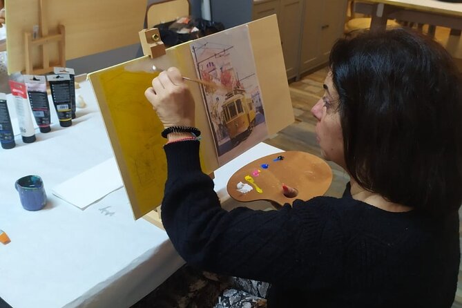 Small Painting Group with a Local Artist in Porto - Who this Porto workshop is best for (and who might not love it)