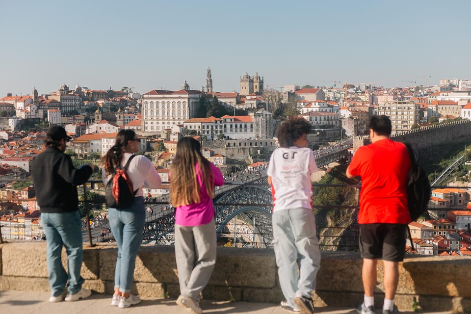 Tour Porto: Adventure in Electric Bike Tour - The old Jewish quarter and photo-friendly street corners