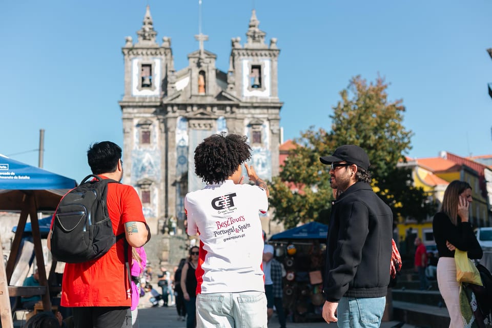 Tour Porto: Adventure in Electric Bike Tour - Meeting point and what you get before rolling out