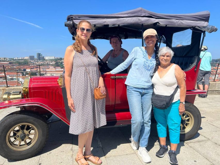 Tour Porto: Classic Car + A Toast with Port Wine - Foz or Matosinhos: The Sea-Air Finale