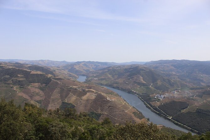 Tour the Douro wine region, and discover the fantastic landscape - Miradouro de São Leonardo de Galafura: Your First Big View Stop