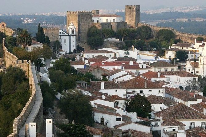 Tour / transfer Lisbon - Porto or Porto Lisbon with tour - How the Porto–Lisbon route day actually runs (9:00 start to a different finish)