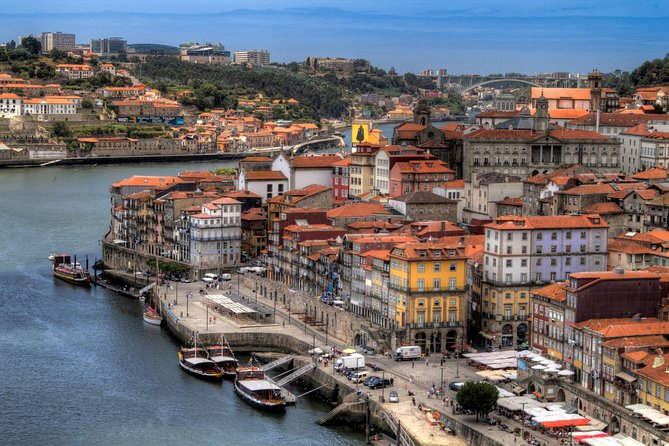 Transfer Tour Between Lisbon and Porto - Coimbra and the Joanina Library: the best primer for the day