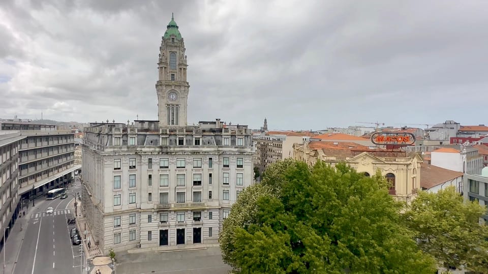 Unveiled Secrets of Porto + Olive Oil Tasting - From Aliados to São Bento Station: tiles, murals, and hidden meanings
