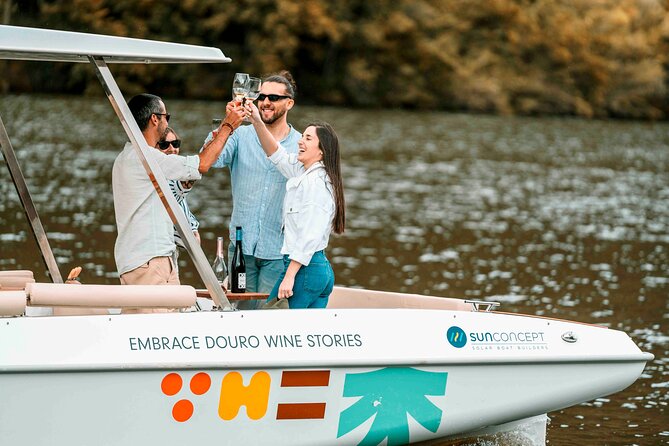 Valley of the Douro: Private Tour Electric Boat 1h With Wine Tasting - Wine tasting at Adega de Favaios: small moments that make the hour feel complete