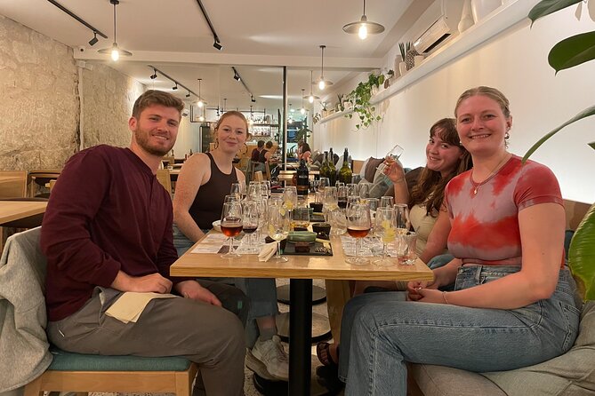 Wine tasting of 5 Port Wines with a Sommelier - Meet the sommelier and how the teaching stays human