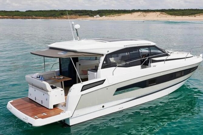 Yacht Cruise Excursion to 6 Bridges on the Douro - What you’re really buying: bridges, riverfront, and a relaxed onboard pace
